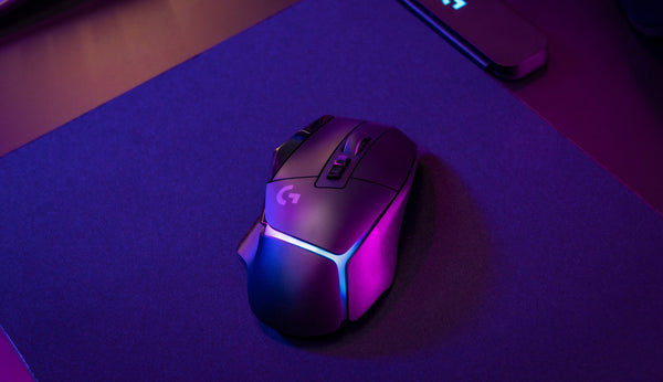 Mouse inalámbrico tipo gamer recargable